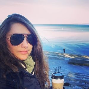 Meet your Posher, Ashley